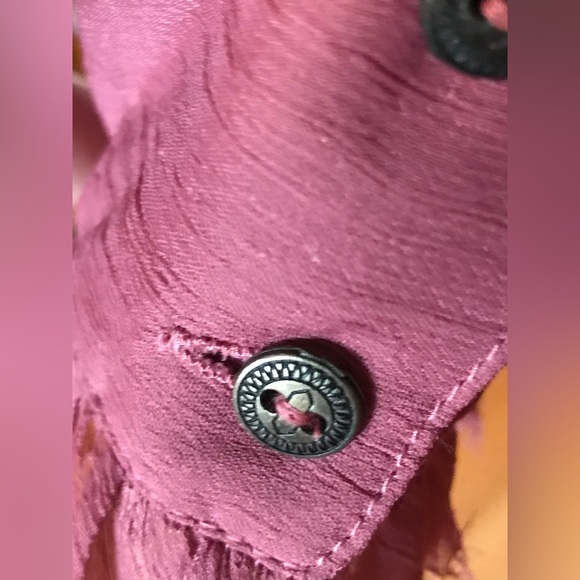 Free People dirty rose color blouse with front detailing. Size S. Like new - Picture 7 of 16